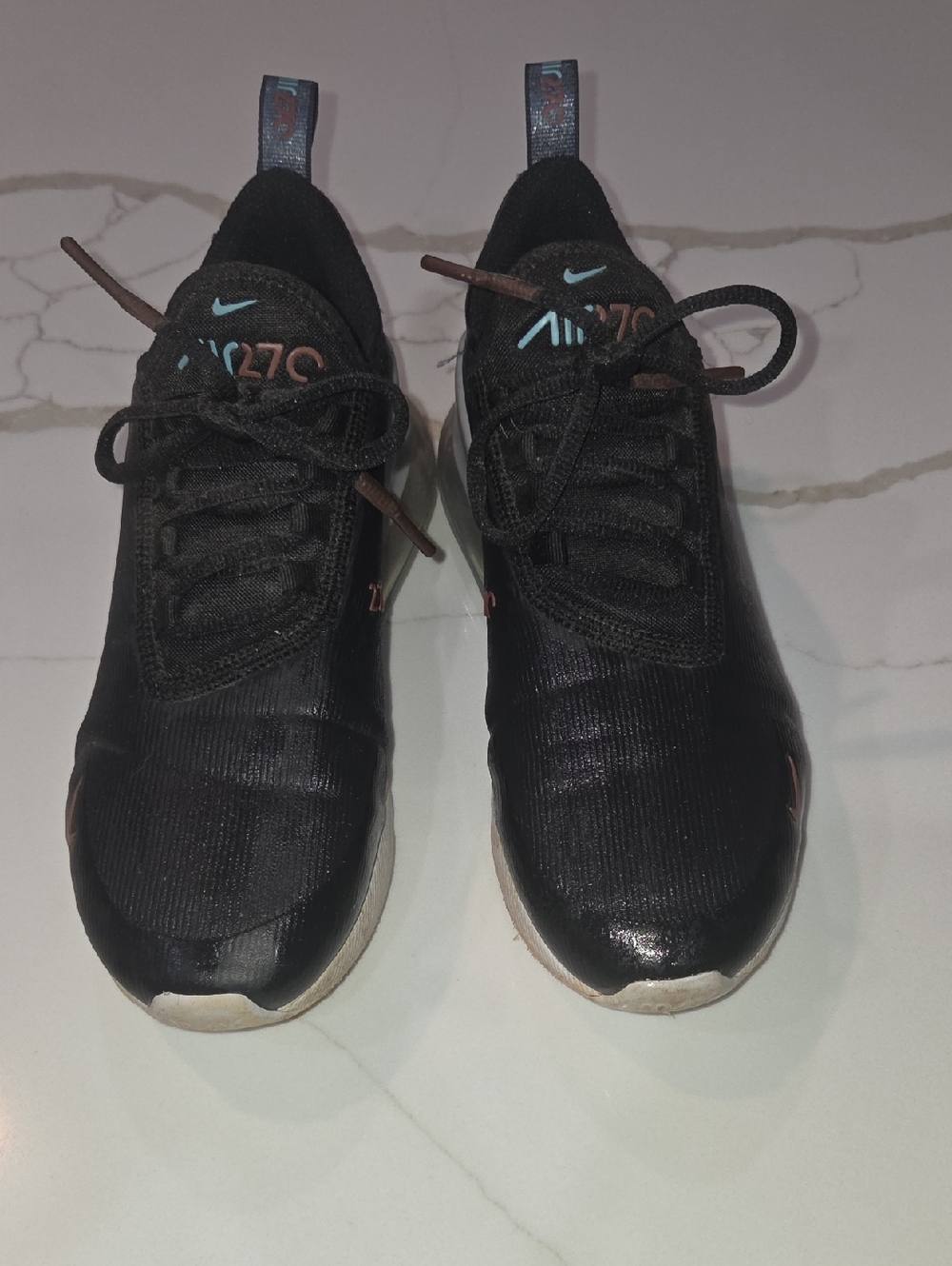 Big Kids NIKE air Max 270 Waterproof Size 5y